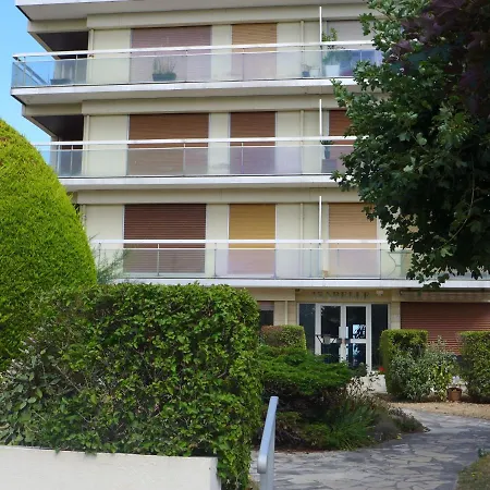 Isabelle-2 By Interhome Cabourg